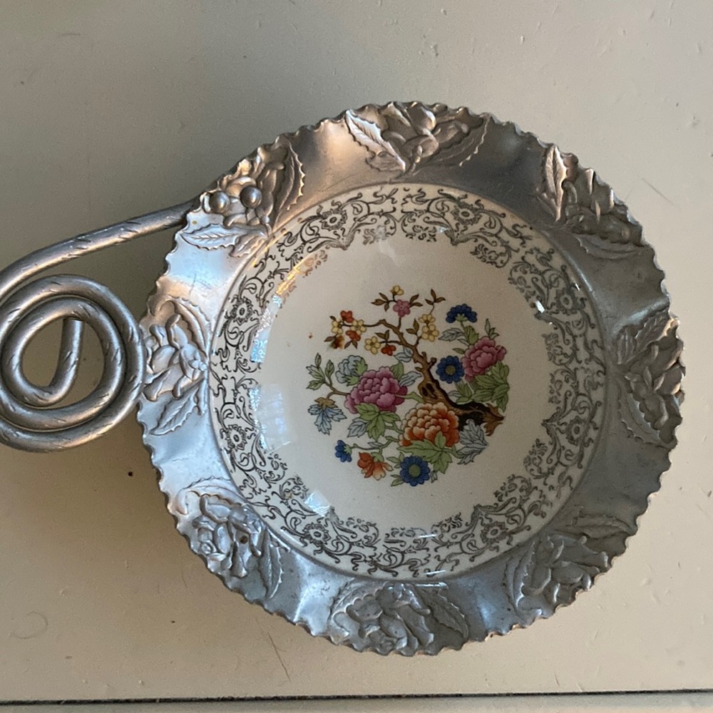 Vintage 1940’s Farber and Shlevin aluminium candy dish.